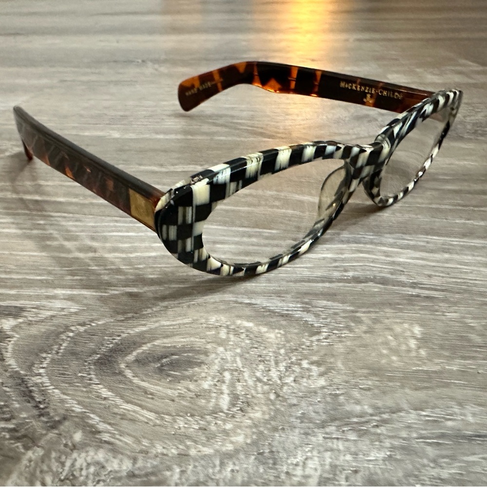 MacKenzie-Childs reading glasses - Picture 3 of 7